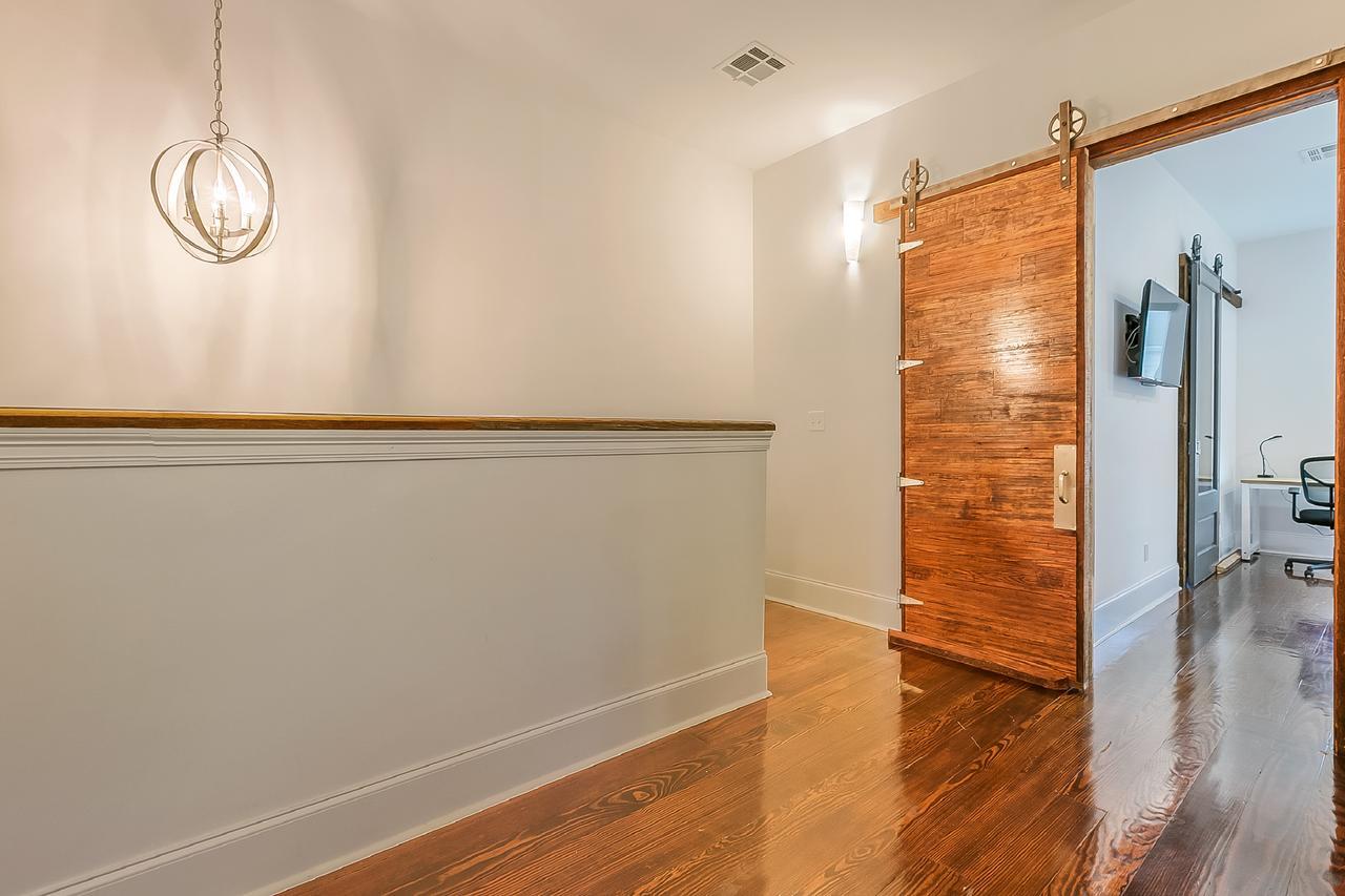 Apartment Spacious Loft-style 3br Townhouse By Hosteeva